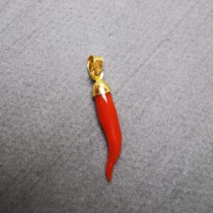 Ciondolo a forma di Corno oro 18K