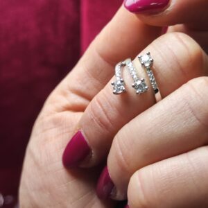 Anello in oro Bianco 18K con Diamanti