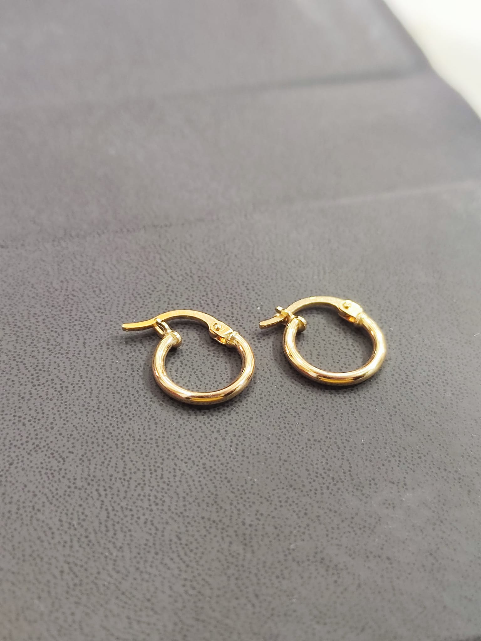Orecchini A Cerchio Placcati Oro 18kt Per Donna – Leggeri, Senza Pietre, Colore Oro Giallo, Perfetti Per Tutti I Giorni